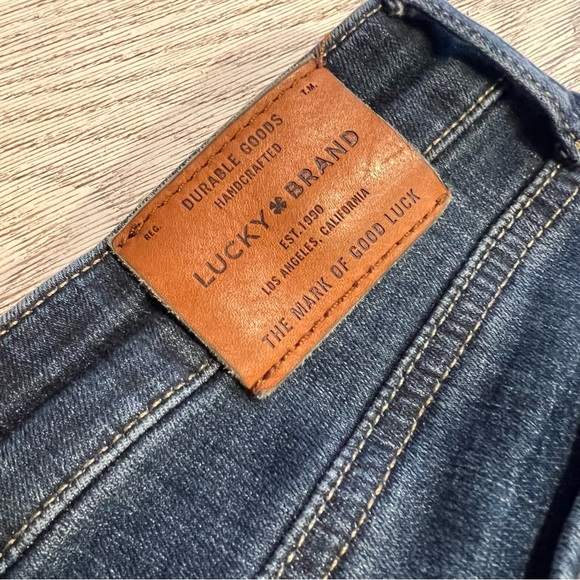 Lucky Brand Cropped Jeans 12/31 - Picture 2 of 5